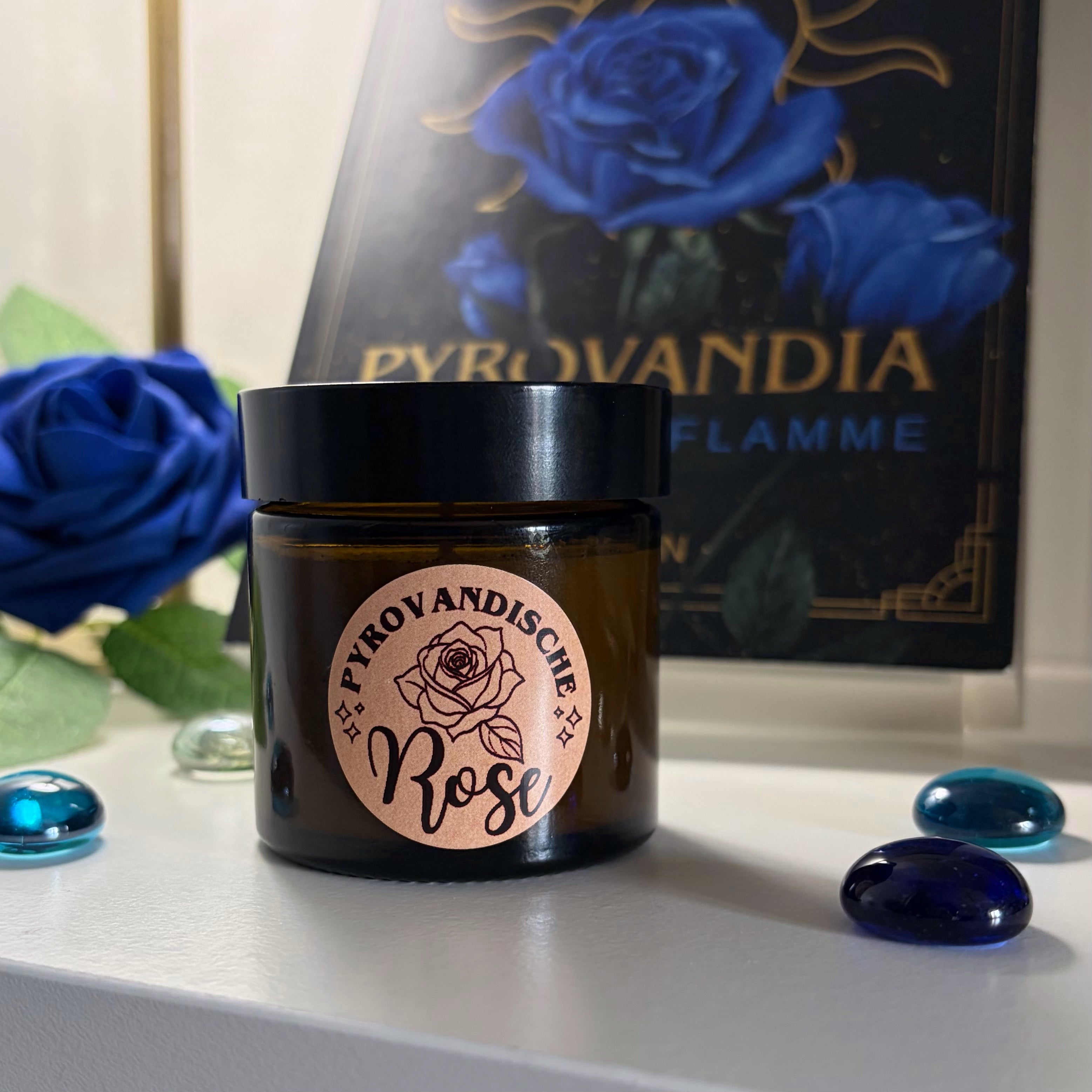 Buchkerze | "Pyrovandische Rose"