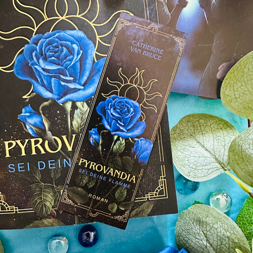 Pyrovandia Lesezeichen im Design des Covers des Taschenbuchs für Pyrovandia Band 1 - Sei deine Flamme von Catherine van Bruce